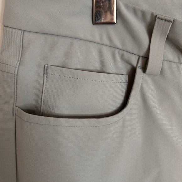 Men’s Grey Willit Lightweight Golf/Dress Pants Size 33 x 28 - Picture 7 of 10